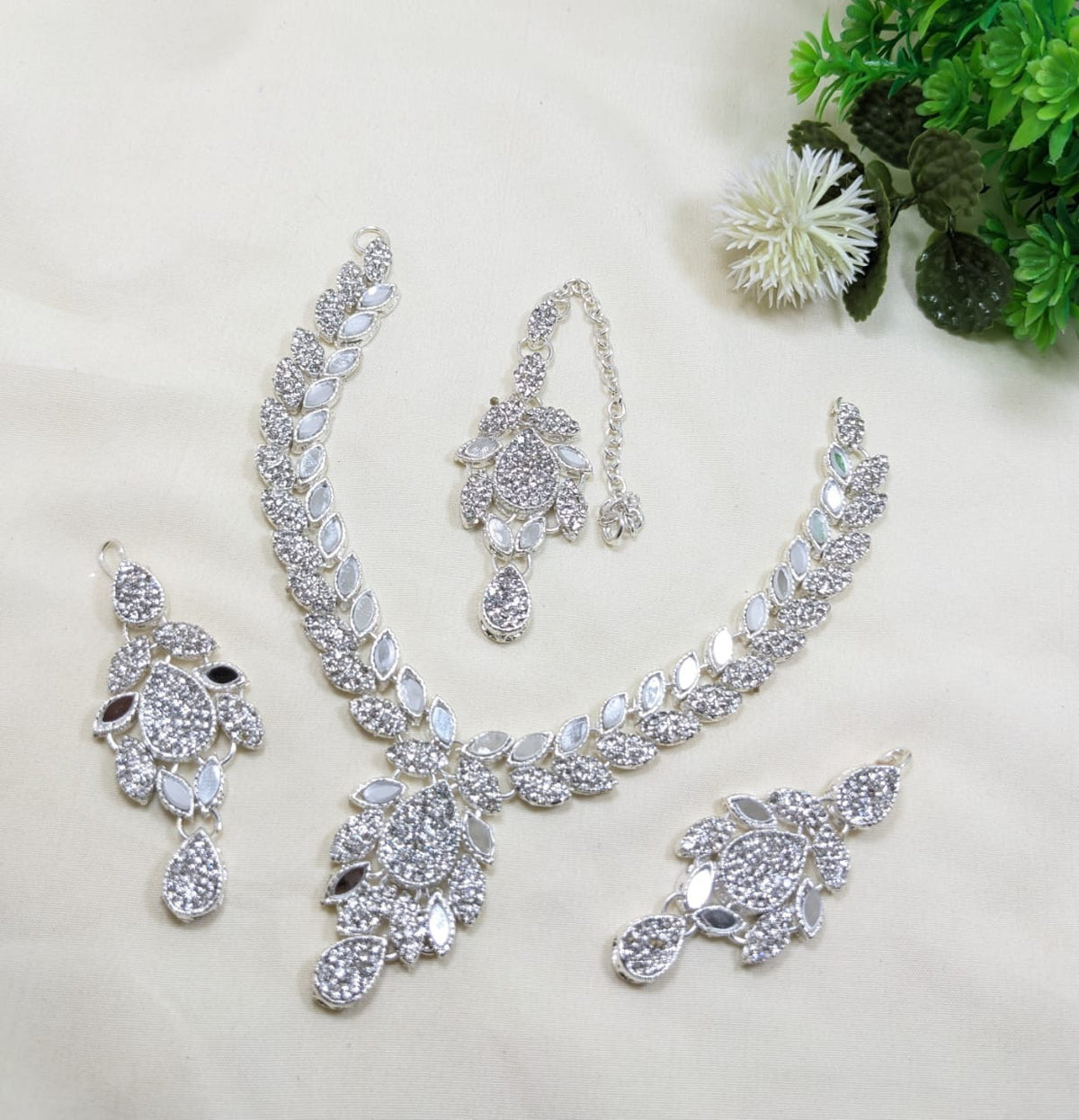 Silver Bridal Jewelry Set – Necklace, Earrings & Tikka | Kundan Mirror Work Jewelry Set for Weddings | Silver Bridal Necklace Set with Matching Tikka & Earrings