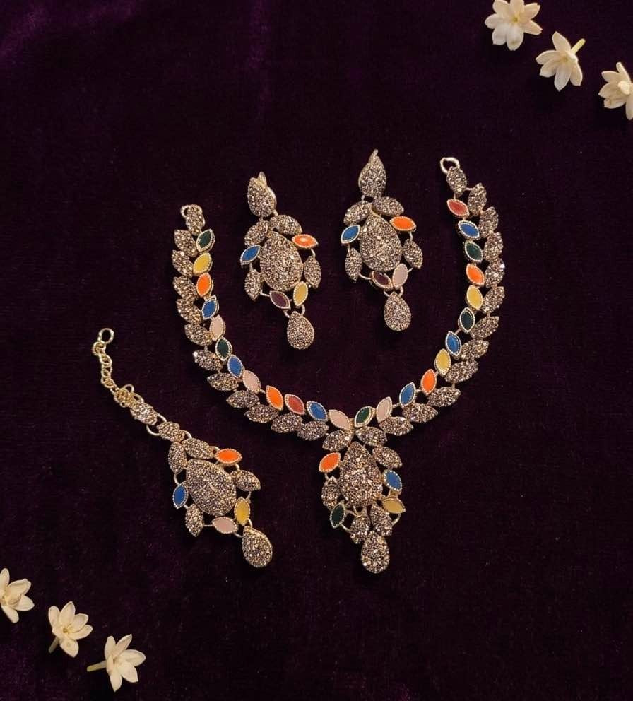 Silver Bridal Jewelry Set – Necklace, Earrings & Tikka | Kundan Mirror Work Jewelry Set for Weddings | Silver Bridal Necklace Set with Matching Tikka & Earrings
